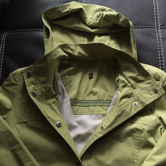 Light Spring Coat - Picture 2 of 5